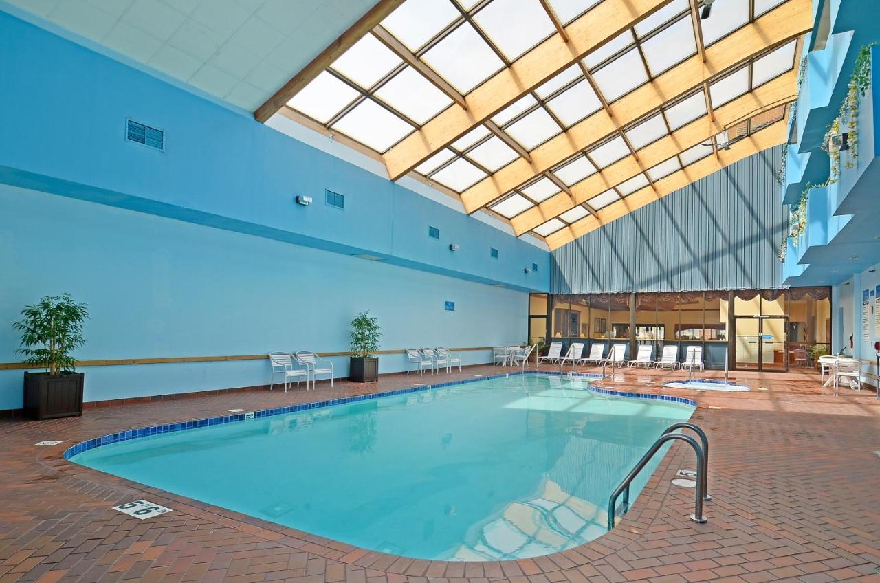 The Inn On Maritime Bay, Ascend Hotel Collection Manitowoc Exterior foto